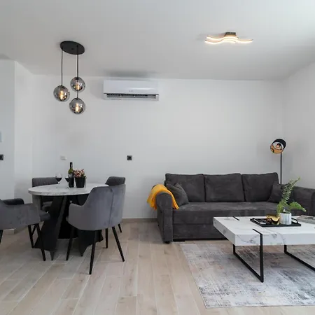 Apartment Luxury Flat Antonia